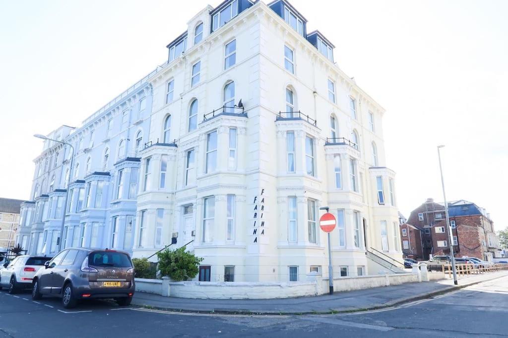 Farina No6, Sea View Apartment Sleeping 4 Guests Bridlington Exteriér fotografie